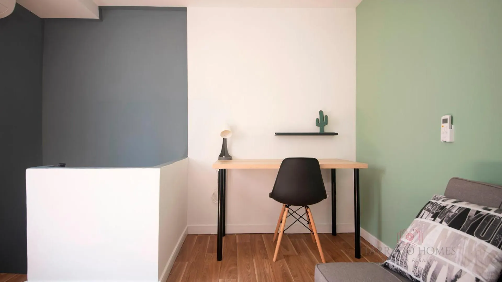 Tarracohomes-Th08 Apartamento Con Patio Privado En El Centro De Tarragona 0*,